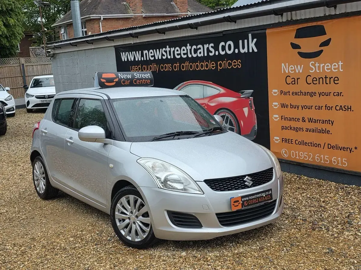 Used Suzuki Swift SZ3 94 HP (69 kW) 2012 Silver Hatchback