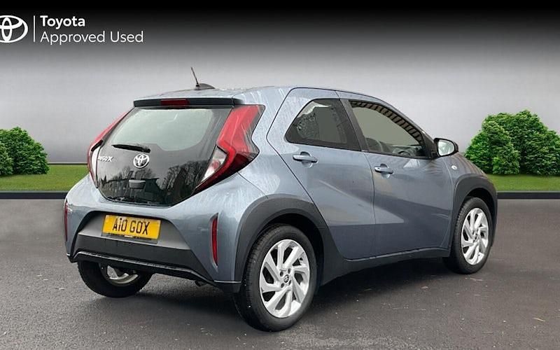 Used Toyota Aygo X PURE 72 HP (52 kW) 2025 Persian salt SUV