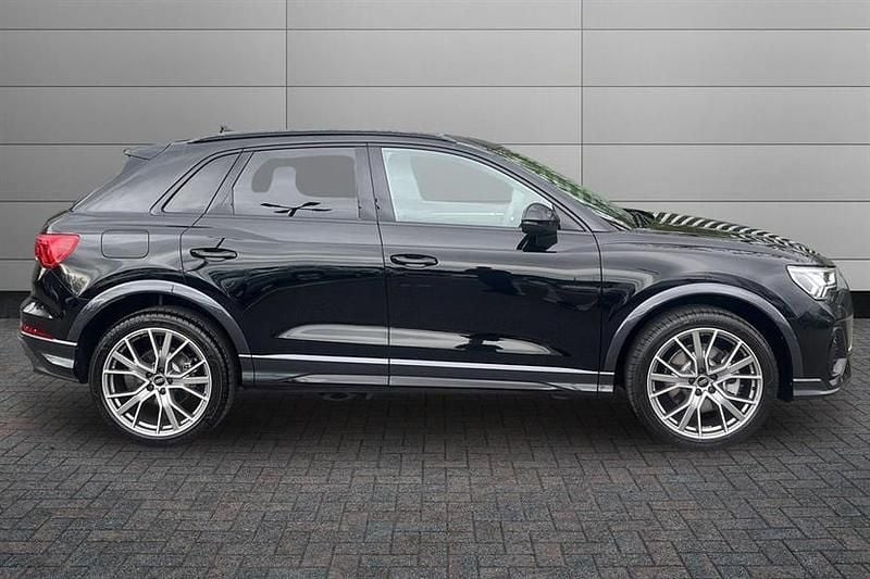 New Audi Q3 Comfort 190 HP (139 kW) 2025 Black SUV
