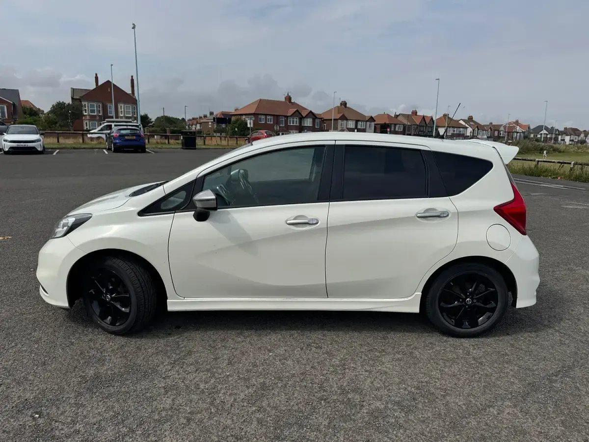 Used Nissan Note N-TEC 2015 White Hatchback
