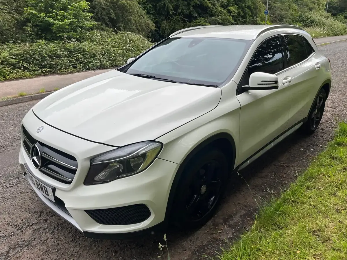 Used Mercedes GLA200 AMG line 134 HP (98 kW) 2016 White SUV