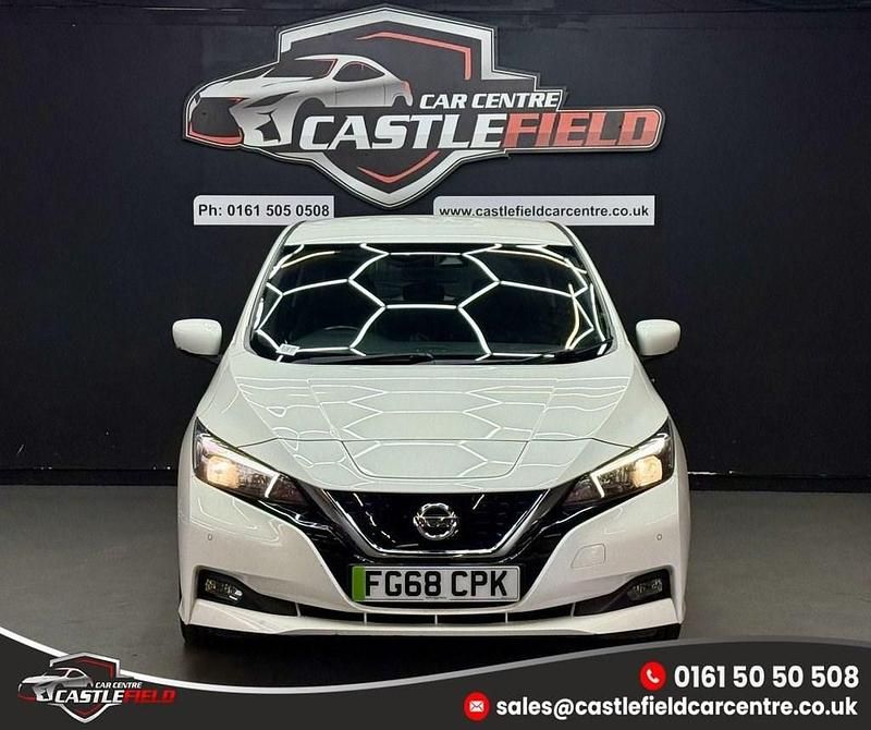 Used Nissan Leaf Acenta 110 kW (150 HP) 2018 White Hatchback