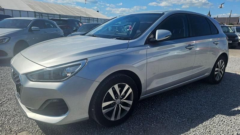 Silver Used 2019 Hyundai i30 SE Hatchback | £8,800 (Fair price) - Image 1/4