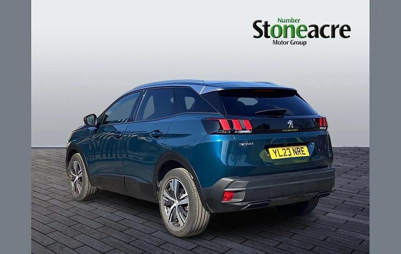 Used Peugeot 3008 Active+ 131 HP (96 kW) 2023 Blue SUV