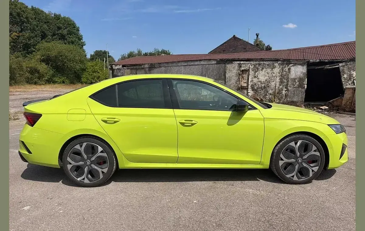 Used Skoda Octavia vRS 265 HP (194 kW) 2026 Hyper green Hatchback