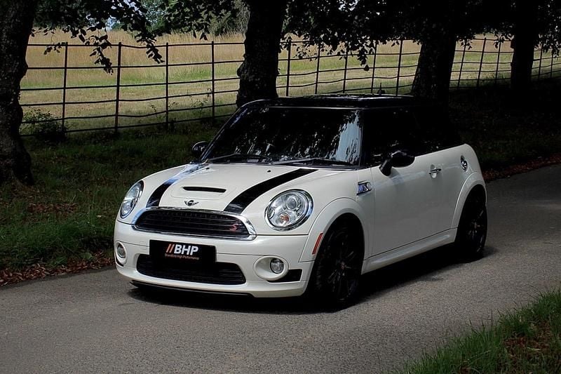 Używany Mini Cooper S Hatch 184 KM (135 kW) 2010 Biały Hatchback