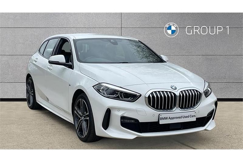 Used BMW 118 M Sport 136 HP (100 kW) 2023 White Hatchback