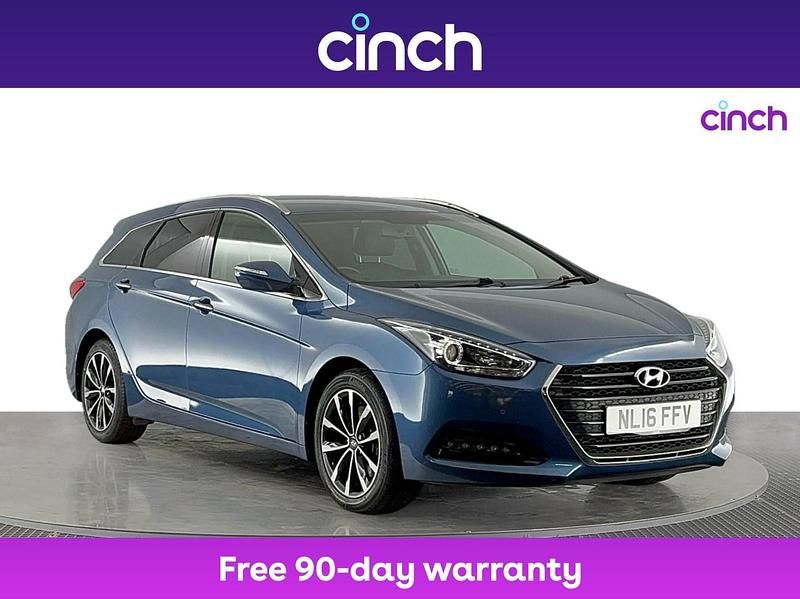 Blue Used 2016 Hyundai i40 SE Estate | £9,299 (Expensive) - Image 1/3