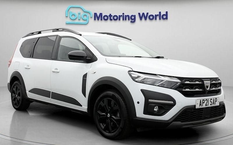 Used 2023 Dacia Jogger Extreme Estate | £13,600 (Fair price) - Image 1/4