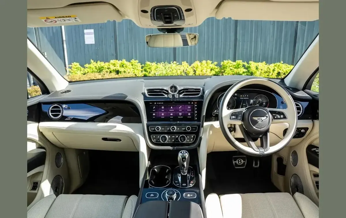 Used Bentley Bentayga 541 HP (397 kW) 2022 Grey SUV