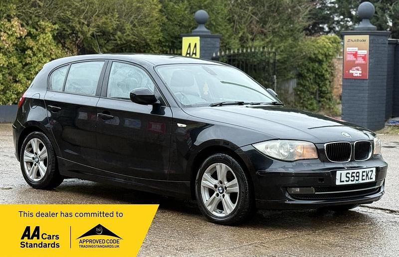 Black Used 2009 BMW 116 Hatchback | £1,990 (Fair price) - Image 1/2
