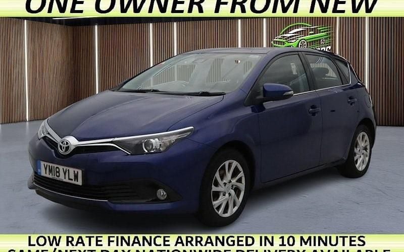 Used 2019 Toyota Auris Hatchback | £8,971 (Fair price) - Image 1/2