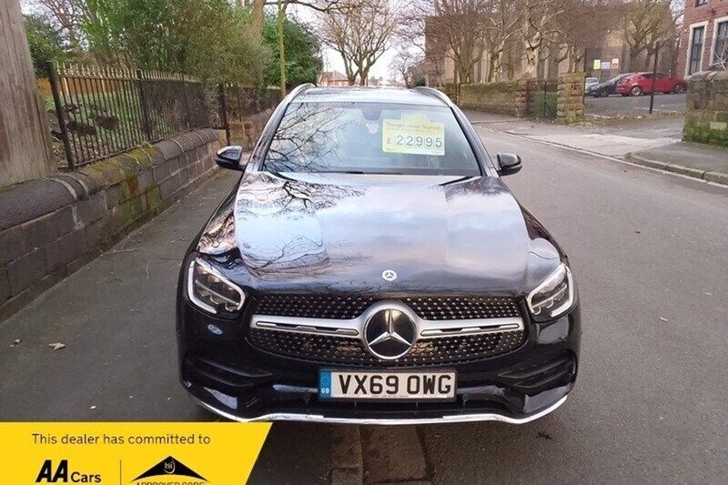 Used 2019 Mercedes GLC220 AMG line | £19,995 (Good price) - Image 1/1