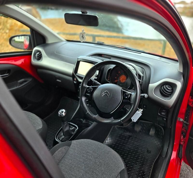 Used Citroën C1 Flair 82 HP (60 kW) 2015 Red Hatchback