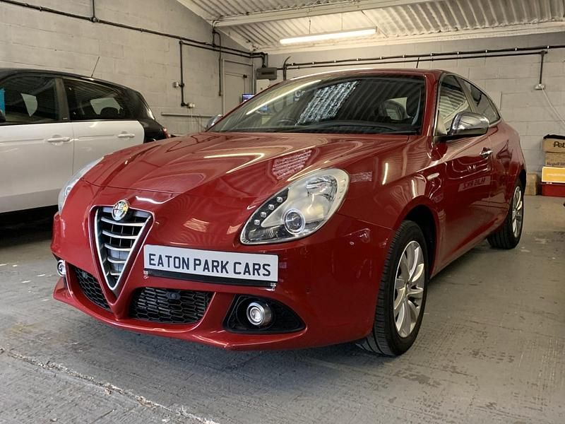 Used Alfa Romeo Giulietta Business 150 HP (110 kW) 2015 Red Hatchback