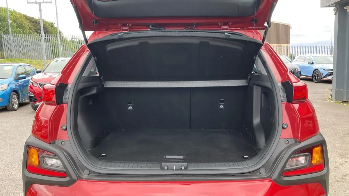 Used Hyundai Kona SE 120 HP (88 kW) 2019 Red SUV