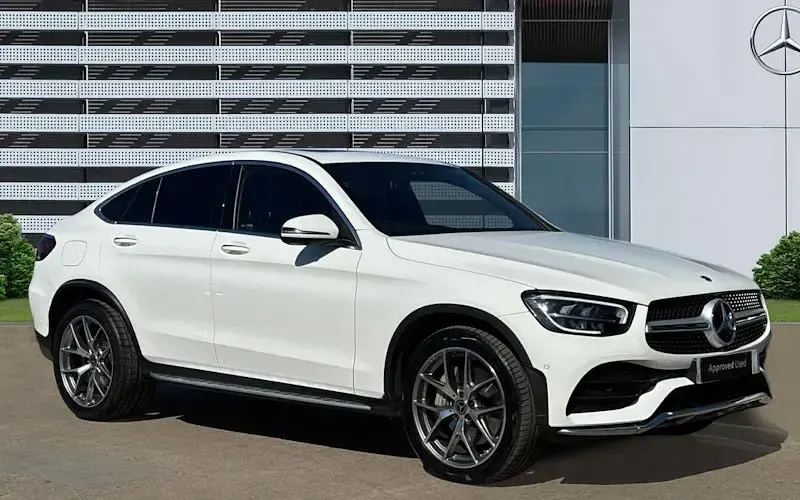 Usado Mercedes E300 AMG line 245 HP (180 kW) 2022 Coupé