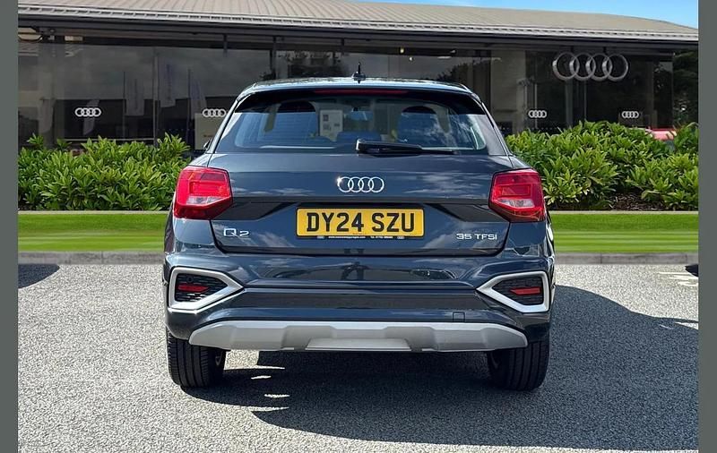 Used Audi Q2 Sport 150 HP (110 kW) 2024 Grey SUV
