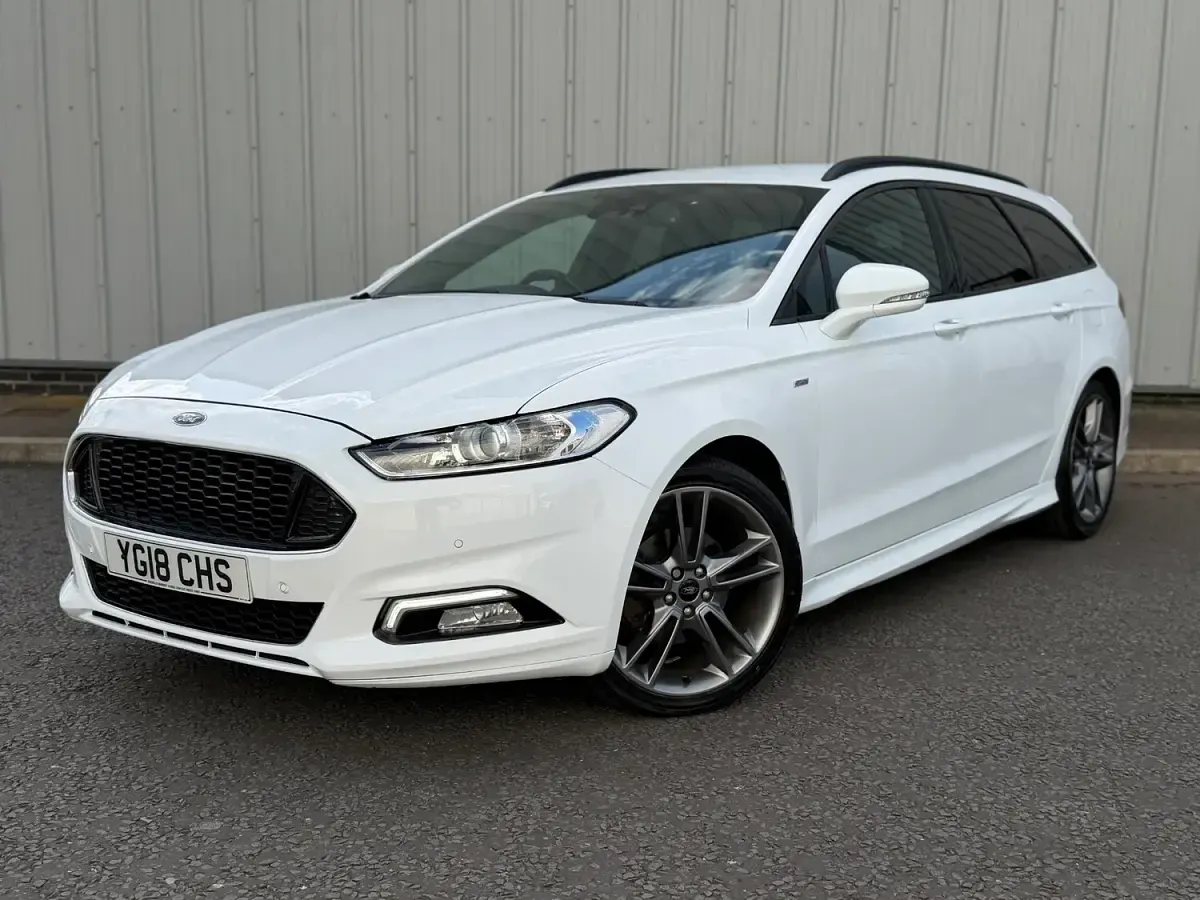 Used Ford Mondeo ST-Line 180 HP (132 kW) 2018 White Estate
