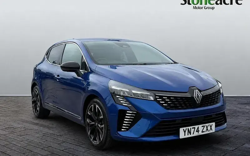 Used Renault Clio Techno 143 HP (105 kW) 2025 Hatchback