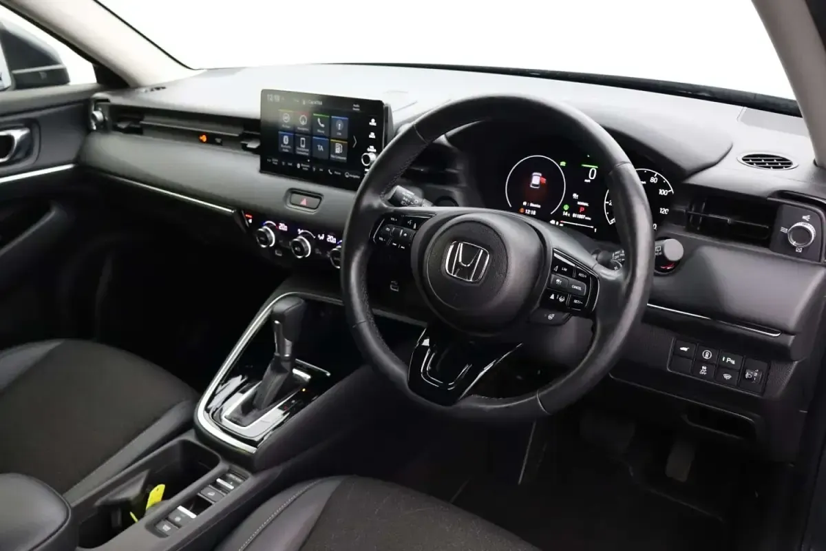 Used Honda HR-V Advance 131 HP (96 kW) 2023 Grey SUV