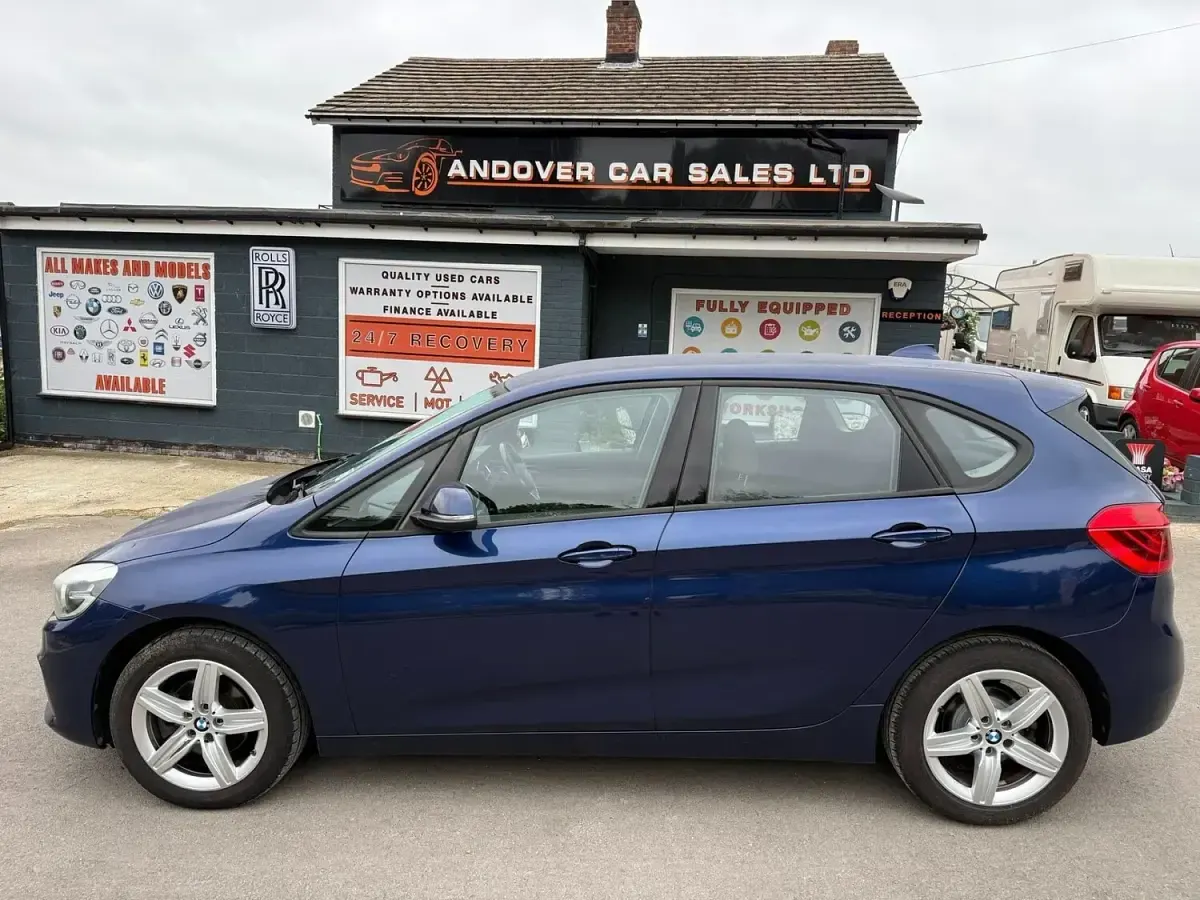 Used BMW 216 Sport Line 2016 Blue Hatchback