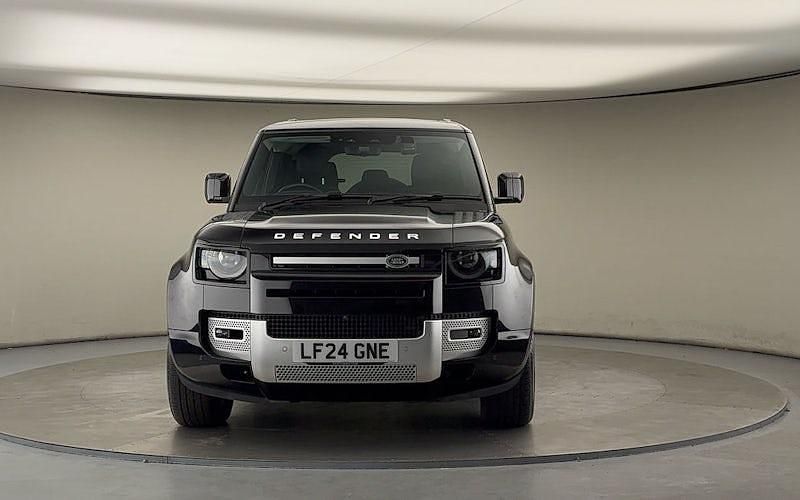 Used Land Rover Defender 404 HP (297 kW) 2023 Santorini black SUV