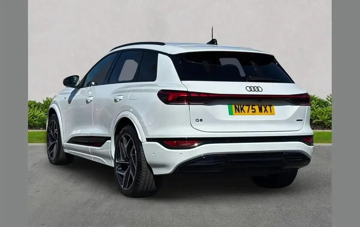 New Audi Q6 e-tron Performance 221 kW (301 HP) 2025 Other SUV