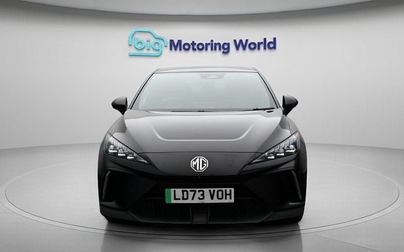 Begagnad MG MG4 EV Trophy 150 kW (204 HK) 2025 Halvkombi