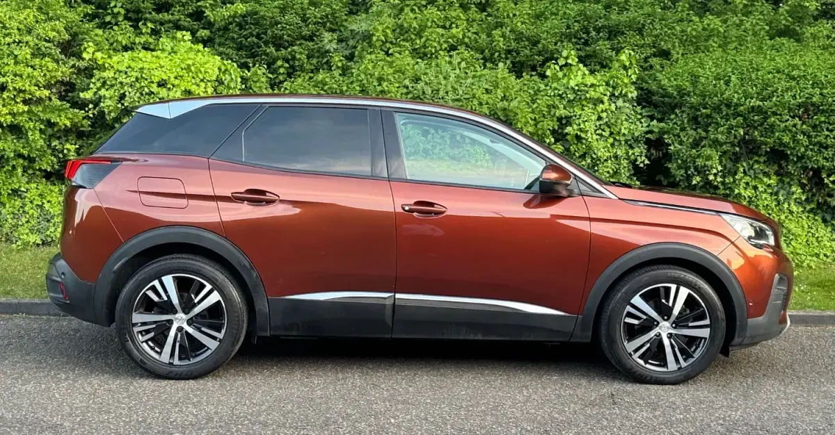 Gebraucht Peugeot 3008 Allure 130 PS (95 kW) 2017 Braun SUV