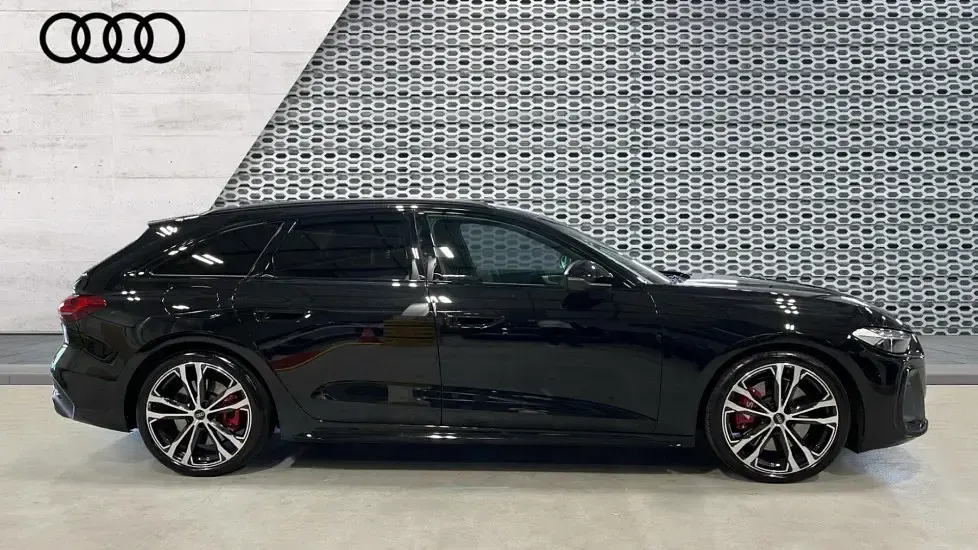 Used Audi A5 Sportback Comfort 367 HP (269 kW) 2026 Black Hatchback