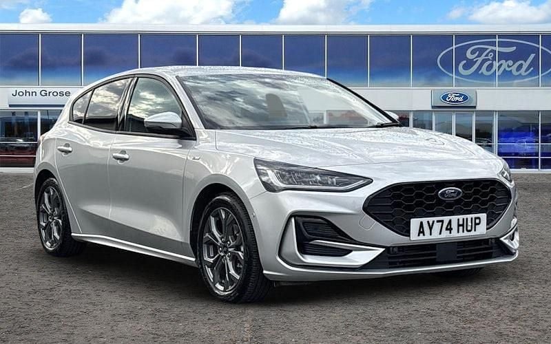 New 2025 Ford Focus ST-Line Hatchback | £21,495 (Fair price) - Image 1/3