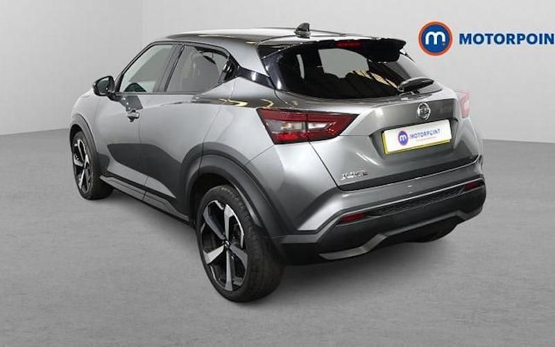 Used Nissan Juke Tekna 114 HP (83 kW) 2022 Grey SUV