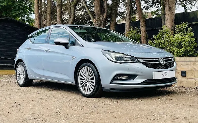 Used Vauxhall Astra Elite 150 HP (110 kW) 2019 Hatchback
