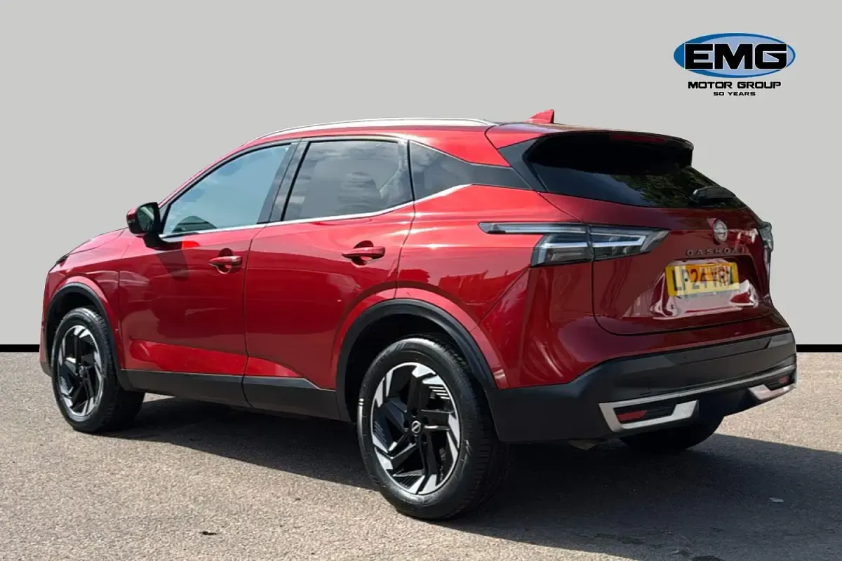 Used Nissan Qashqai N-Connecta 158 HP (116 kW) 2024 Red SUV