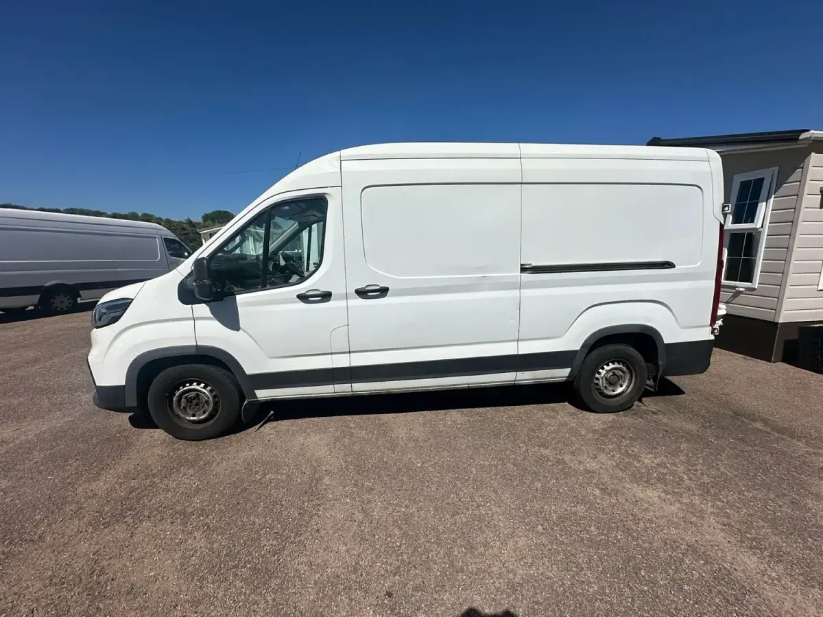Używany Maxus V90 161 KM (118 kW) 2022 Biały Van