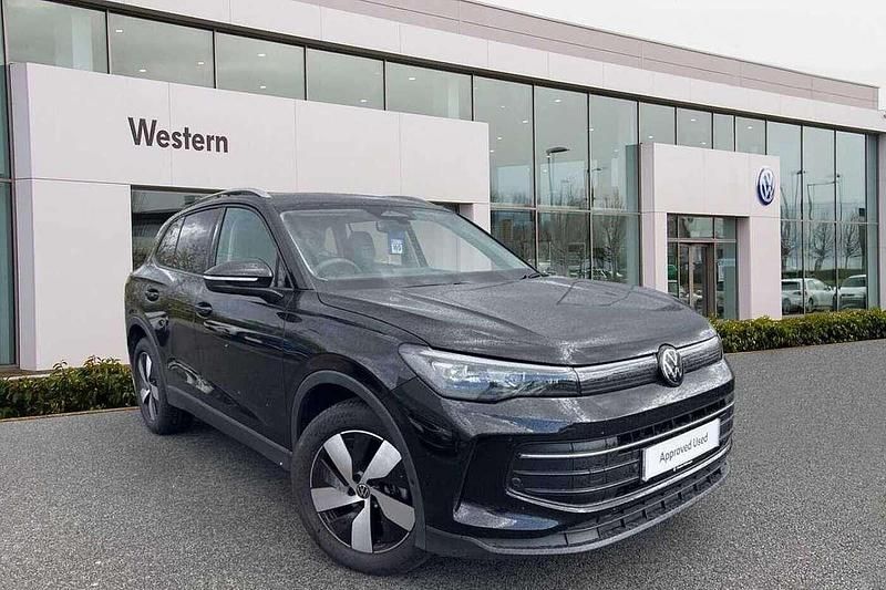 Black Used 2024 VW Tiguan Match SUV | £30,990 (Expensive) - Image 1/4