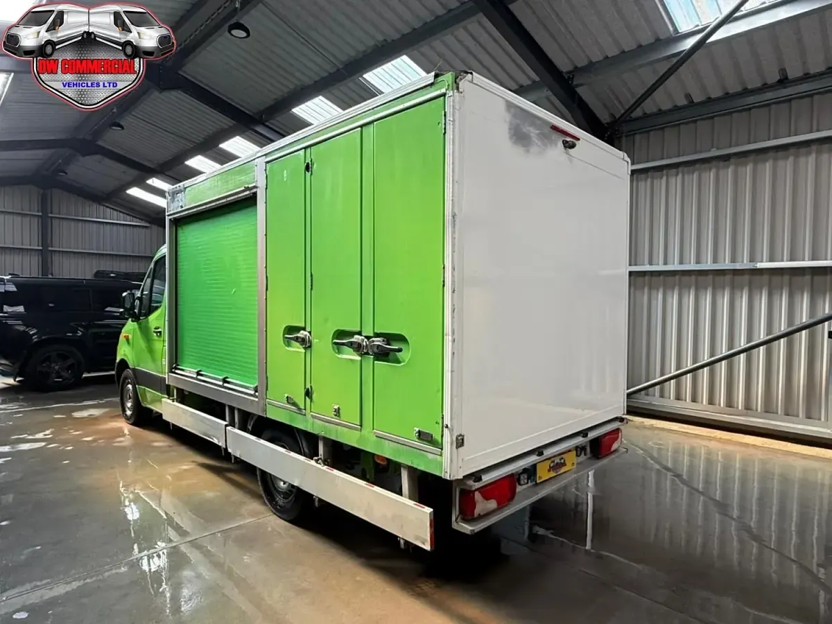 Used Mercedes Sprinter 140 HP (102 kW) 2020 Green Van