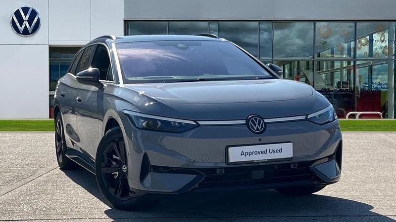 Grey New 2025 VW ID.7 Pro Sedan | £44,809 - Image 1/4
