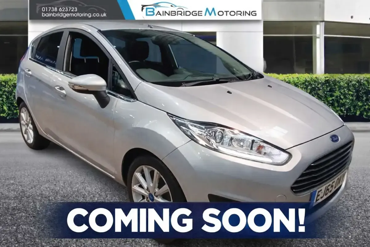 Usado Ford Fiesta Titanium 2015 Prateado Citadino