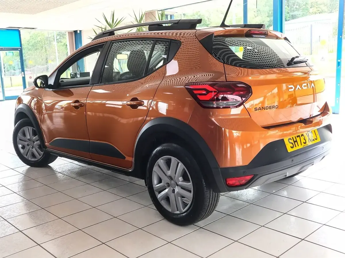 Used Dacia Sandero Expression 2023 Orange Hatchback