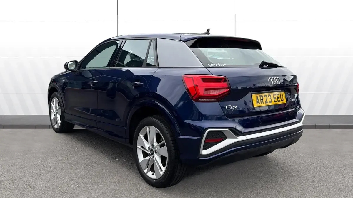 Used Audi Q2 Advanced 150 HP (110 kW) 2023 Blue SUV