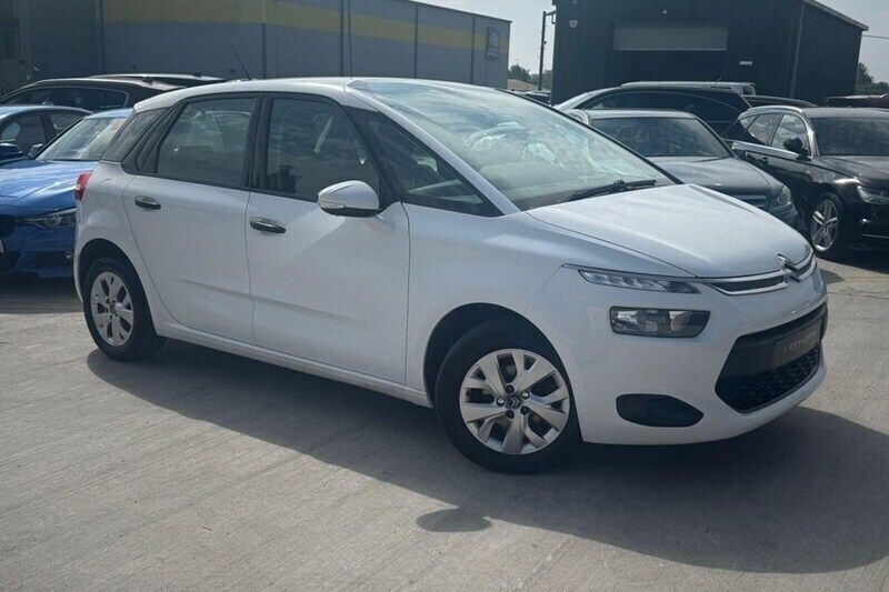 White Used 2014 Citroën C4 Picasso VTR Sport MPV | £3,500 (Fair price) - Image 1/1