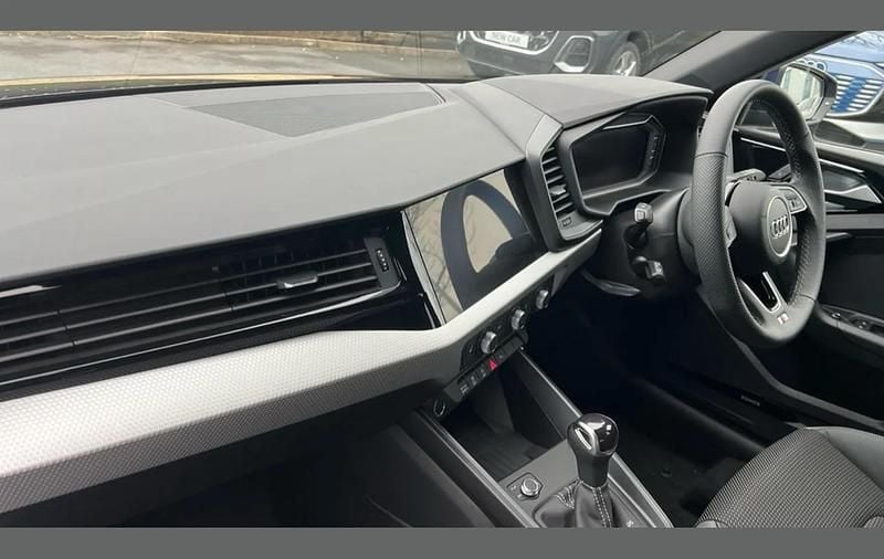 Used Audi A1 S-Line 113 HP (83 kW) 2026 Blue SUV