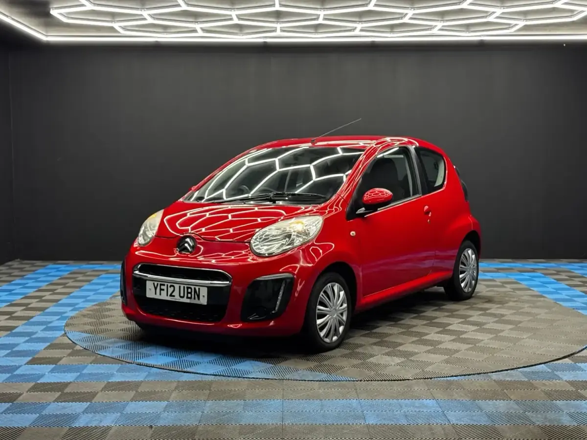 Usado Citroën C1 VTR Sport 68 HP (50 kW) 2012 Vermelho Citadino