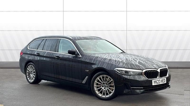 Used BMW 530e Comfort Edition 292 HP (214 kW) 2023 Black Estate