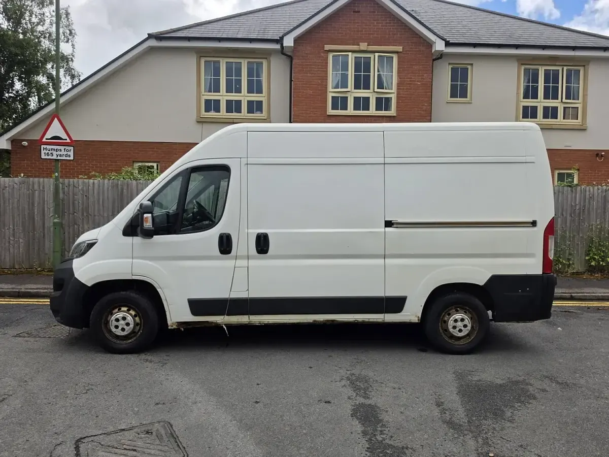 Used Peugeot Boxer 130 HP (95 kW) 2019 White Van