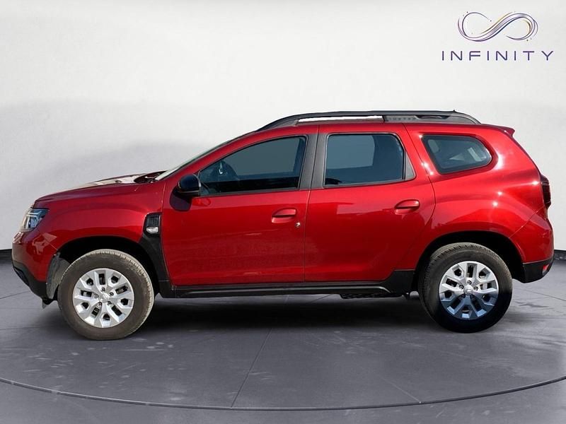 Used Dacia Duster Comfort 90 HP (66 kW) 2022 Red SUV