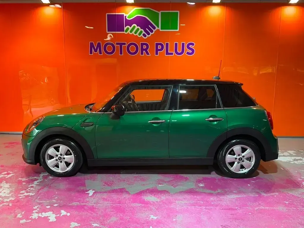 Used Mini Cooper Classic 136 HP (100 kW) 2021 Green Hatchback