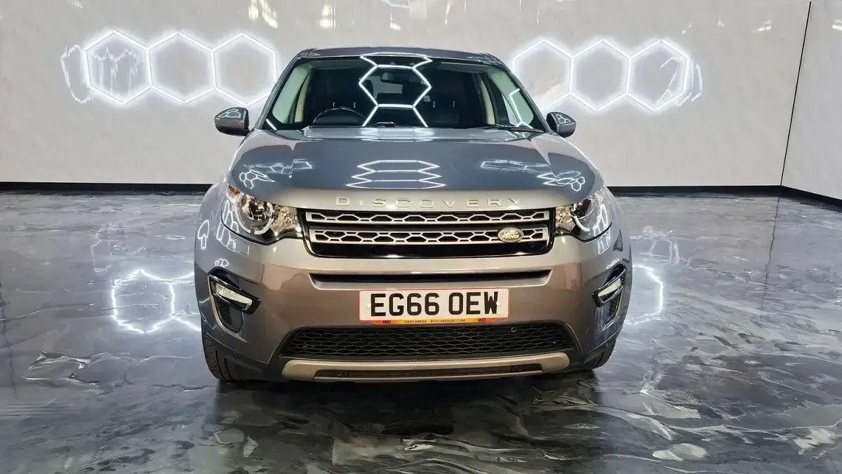 Used Land Rover Discovery Sport SE 180 HP (132 kW) 2017 Grey SUV